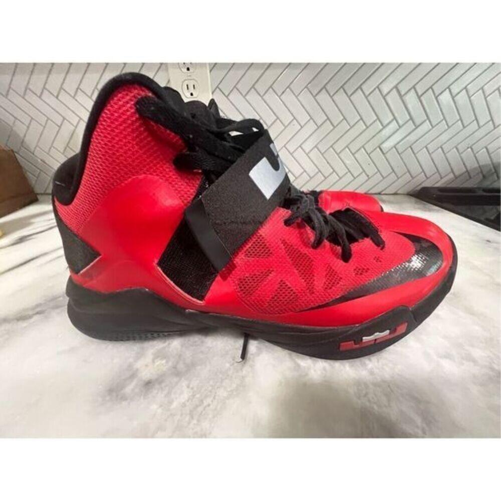 Rare Nike LeBron James Zoom Soldier VI 6 Championship Season Size 11